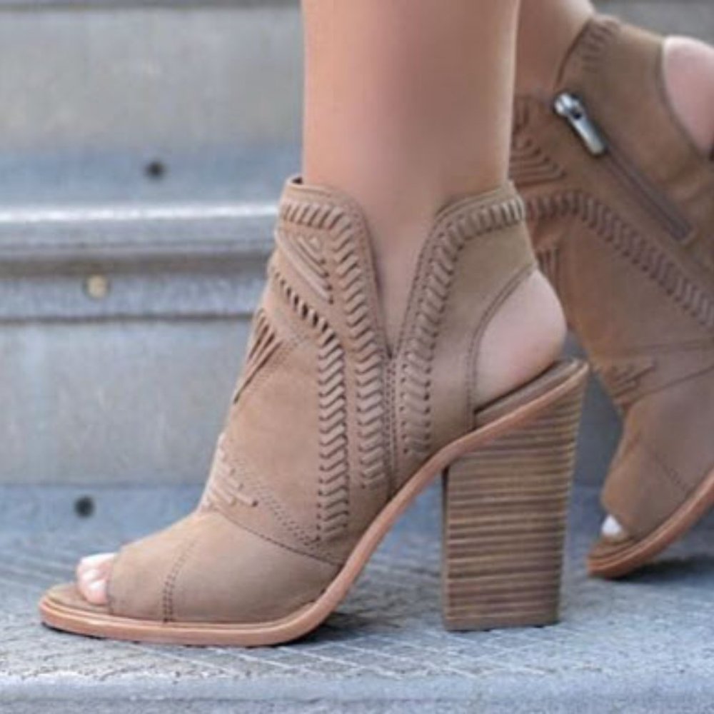 Vince Camuto Karinta Booties. Tan. Size 9.